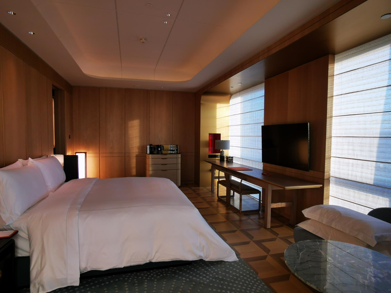 เปรียบเทียบที่พักต่างประเทศ เลือก Airbnb หรือ โรงแรมดี?